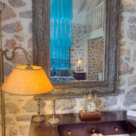 Portadelmare Deluxe Suites Hydra  Exterior photo